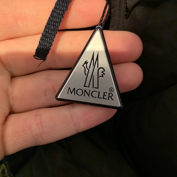 Men’s Moncler Winter Jacket Size 3 Brand New! - Picture 4 of 9